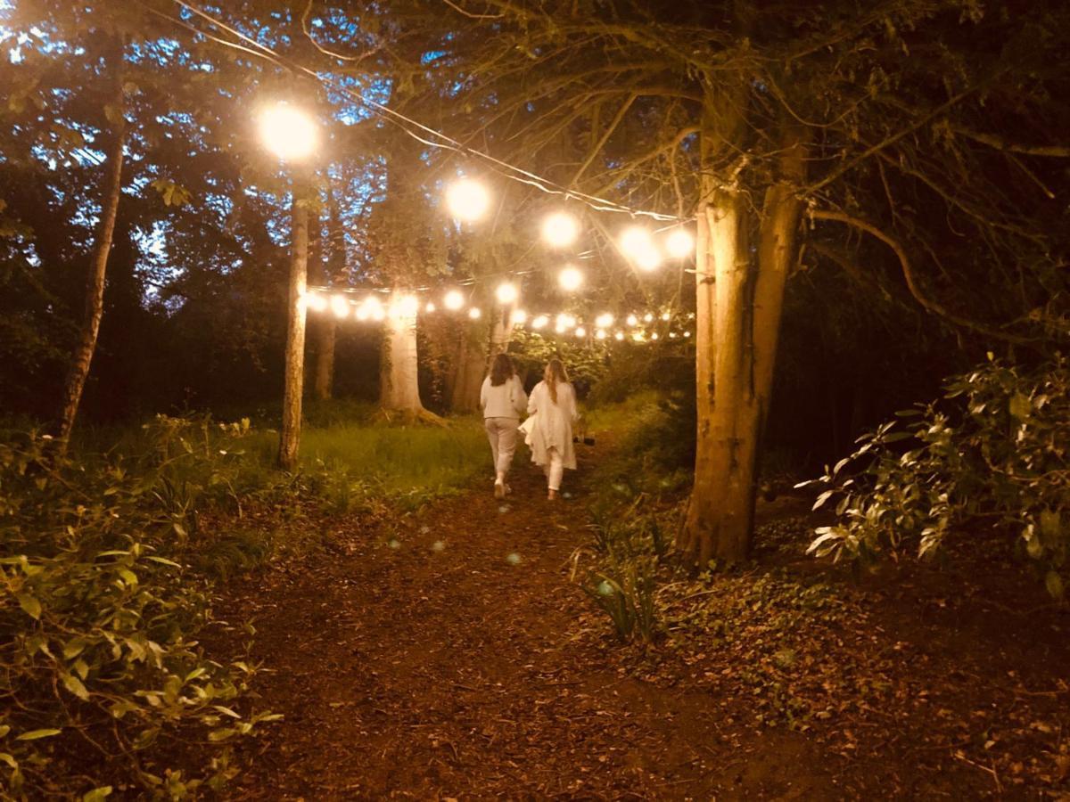 Somerleyton Meadows - The Hideaway Hut & Hot Tub Herringfleet 外观 照片